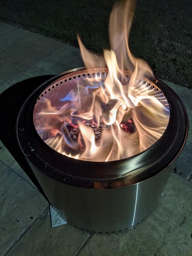 Cutting Edge Firewood Pizza Oven Wood - 8-Inch Splits - Ultra Kiln-Dried Oak Cooking Logs - Large 50 lbs Box for Ovens, Alfa One, Gozney Dome, Solo Stoves