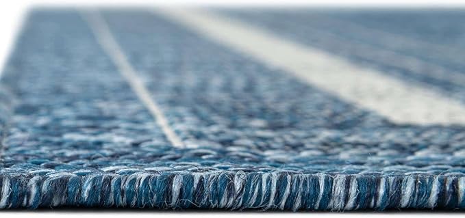 Unique Loom Outdoor Border Collection Area Rug - Soft Border (5' 3" x 7' 1" Rectangle Blue/Ivory)