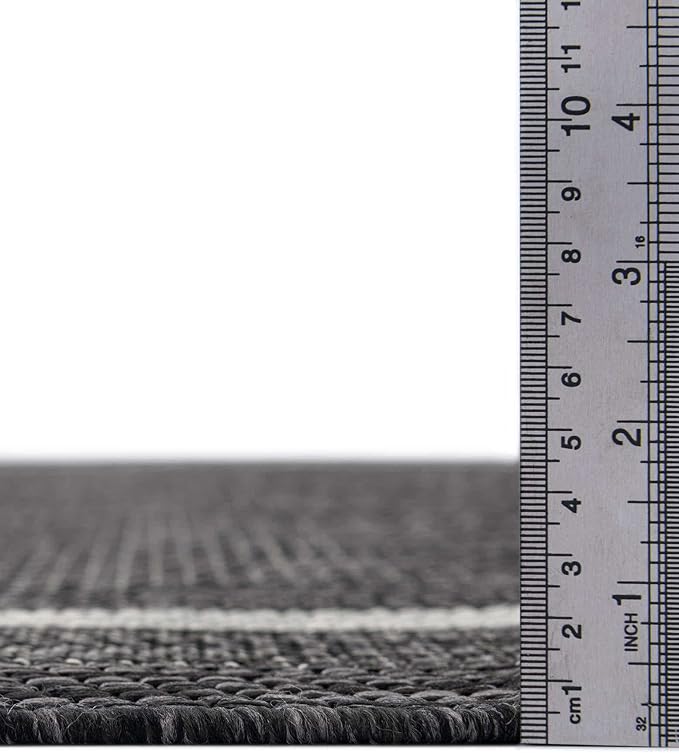 Unique Loom Outdoor Border Collection Area Rug - Soft Border (5' 3" x 7' 1" Rectangle Black/Ivory)