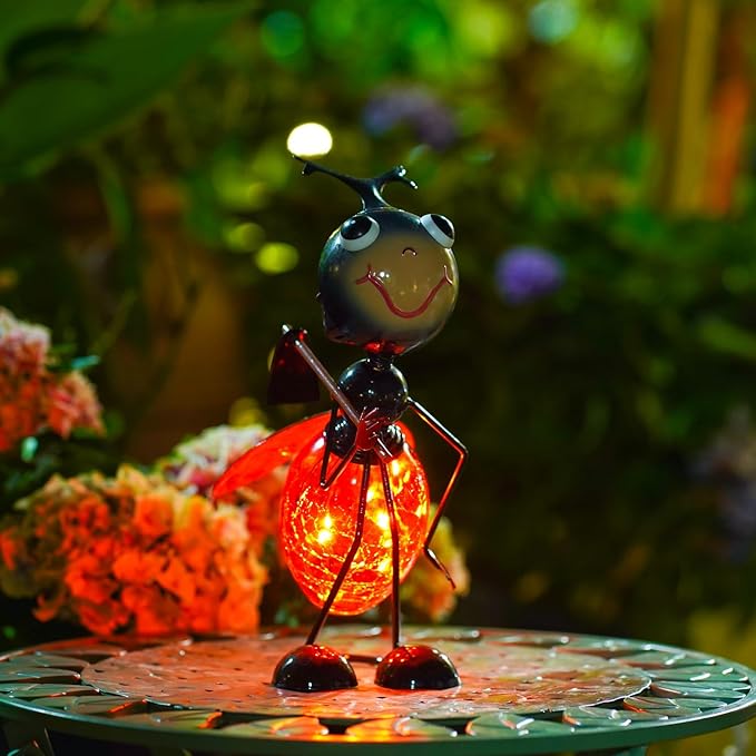 Solar Ladybug Garden Lantern Waterproof LED Ladybug Solar Lights Outdoor Decorative Tabletop Lanterns Lamp for Yard Patio Table Decoration