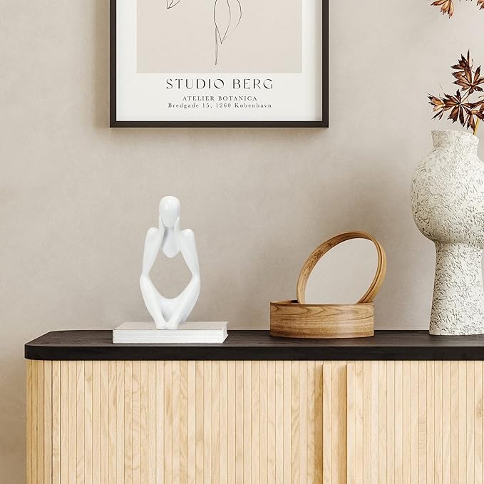 INNOLITES Resin Statue Thinker Style Decoration Abstract Sculptures Collectible Figurines for Home Decor Modern Office Shelf Desktop（White Focus）