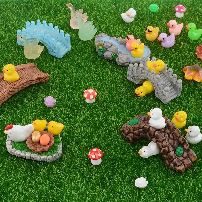 150 Pcs Mini Resin Animals Miniature Animals Figurines Tiny Resin Animals Small Animals Figures Mini Animals for Garden Décor Micro Landscape Ornaments Kit Fairy Garden Dollhouse Accessories