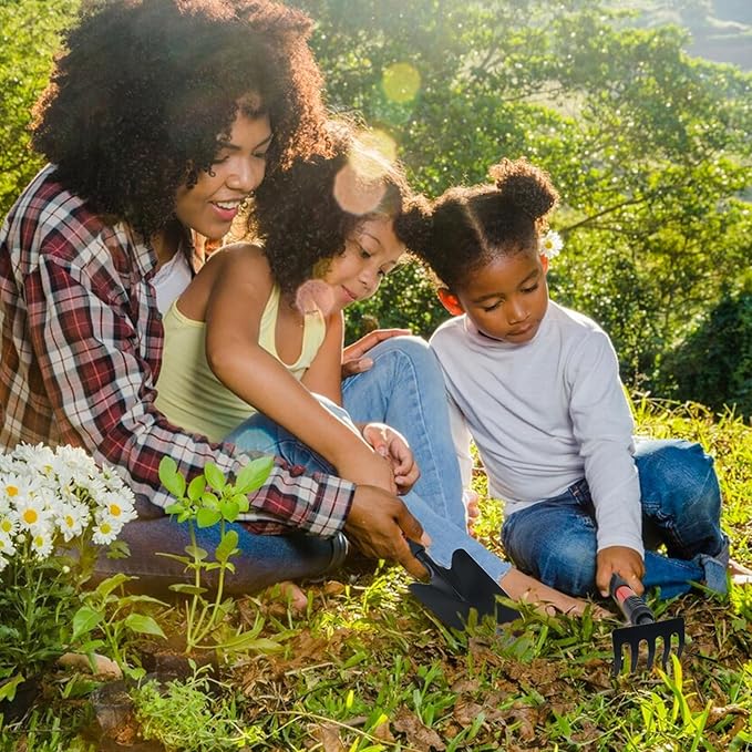 Luwint Gardening Tools Kit, Pack of 4 Garden Tool Set with Non-Slip Handle, Sturdy Classic Utility Tool Heavy Duty Steel Garden Tools with Long Ergonomic Handle for Maintaining Lawn Garden Vege