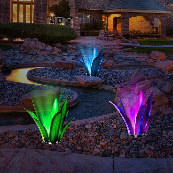 Upgraded Large Metal Yard Art, Metal Agave Plant Yard Decorations Outdoor Sculpture, Metal Flowers for Outside, Waterproof Outdoor Garden Decor (Green (W/Solar Light))