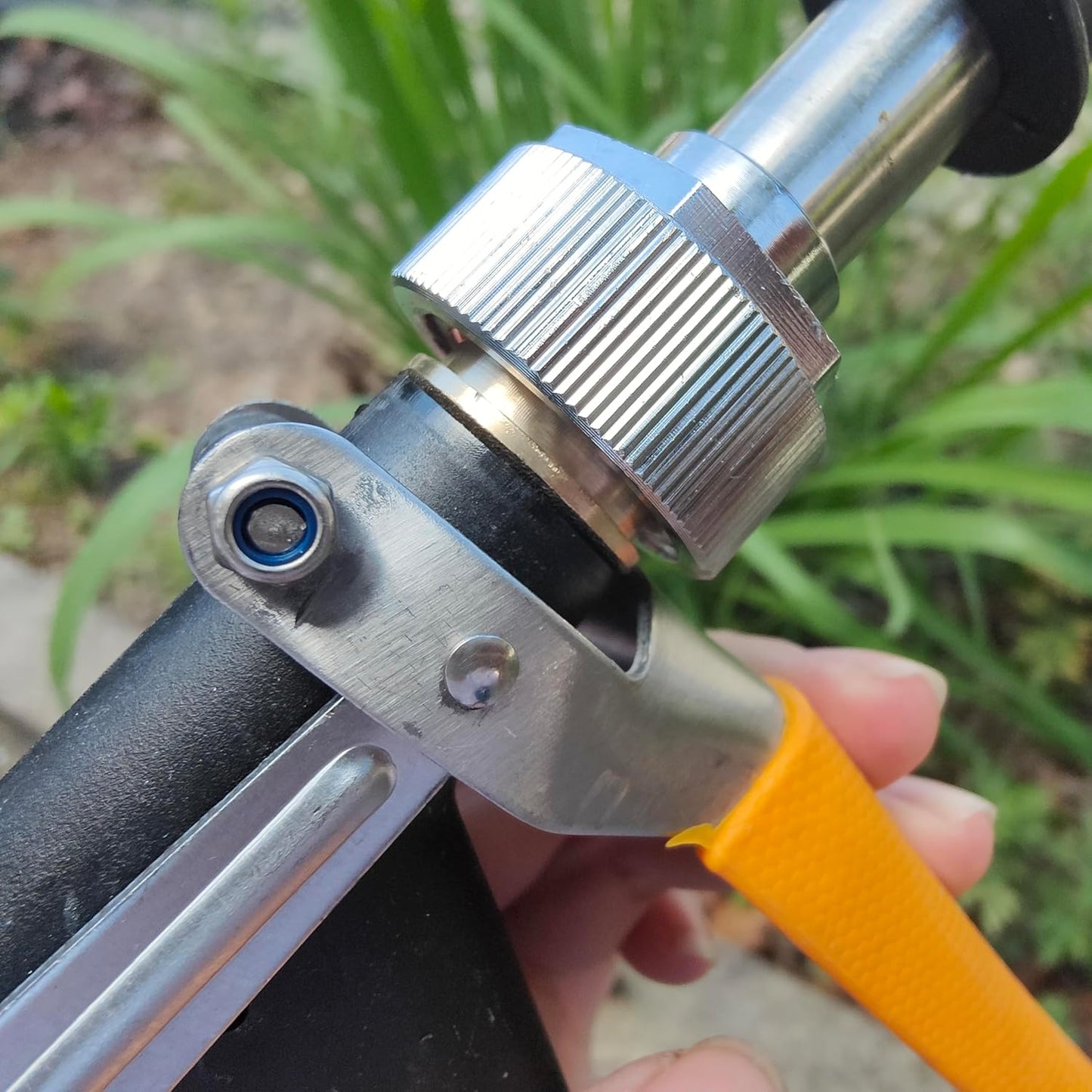 Agricultural Spray Guns, Fruit Tree Sprinkler, Electric Spray, High-Pressure Spray, Long Rod, Even Spray, Direct Spray, Lrrigation and Cleaning (Black Heavy Duty Spray Gun)