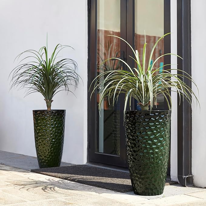 Glitzhome 23.75" H Oversized Tall Planter, Large Planters for Outdoor Plants, Set of 2 Honeycomb Textured Gradient Green Tall Planters with Drainage Holes, Modern Flower Pots for Porch Indoor Garden