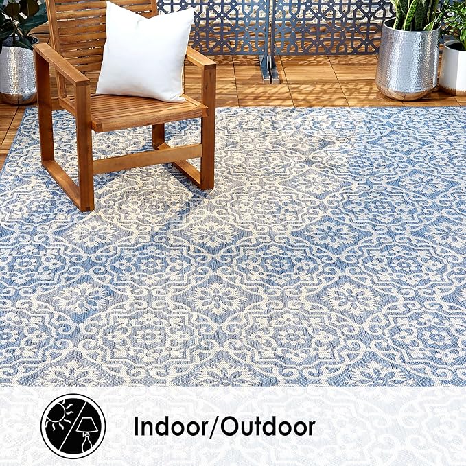 Nicole Miller New York Patio Country Julia Transitional Geometric Indoor/Outdoor Area Rug, Blue/Grey, 3'11"x5'2"